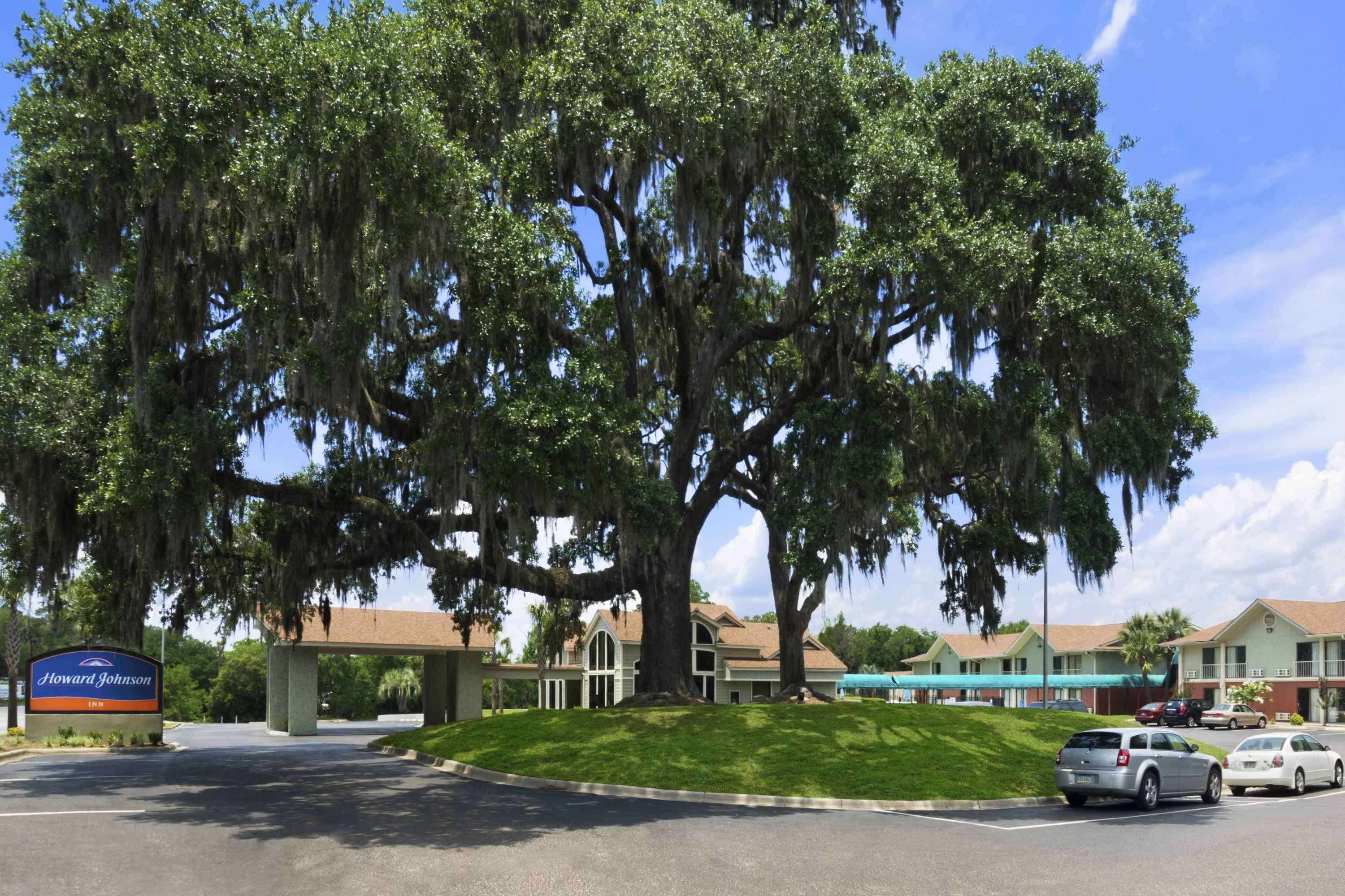 Howard Johnson By Wyndham Beaufort/Parris Island Extérieur photo