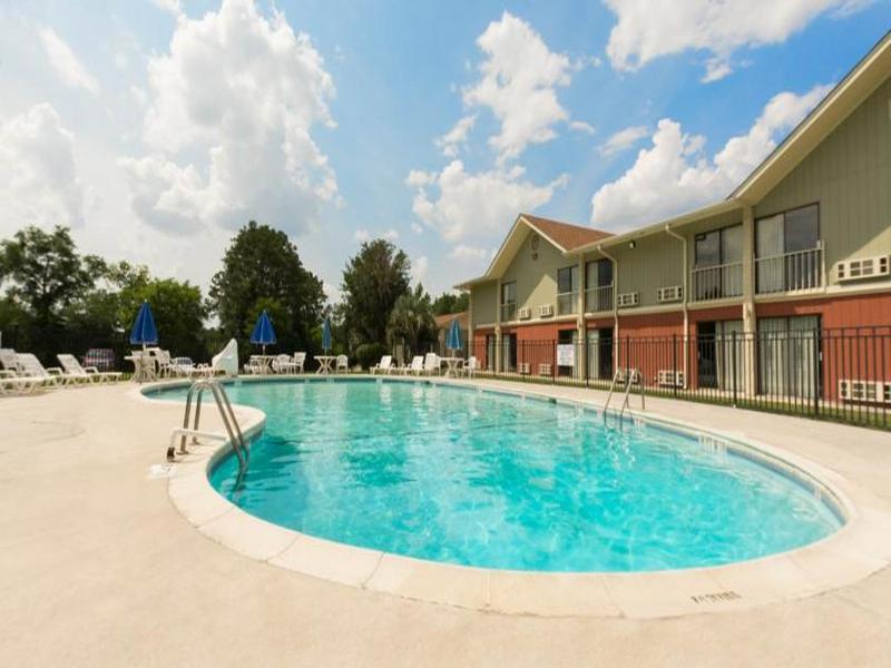Howard Johnson By Wyndham Beaufort/Parris Island Extérieur photo